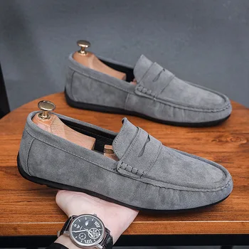 Модни и ежедневни мъжки обувки в стил ретро 2023, пролет-есен, нова кожа обувки с мека подметка и кръг пръсти